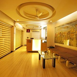 Hotel Ashish Palace